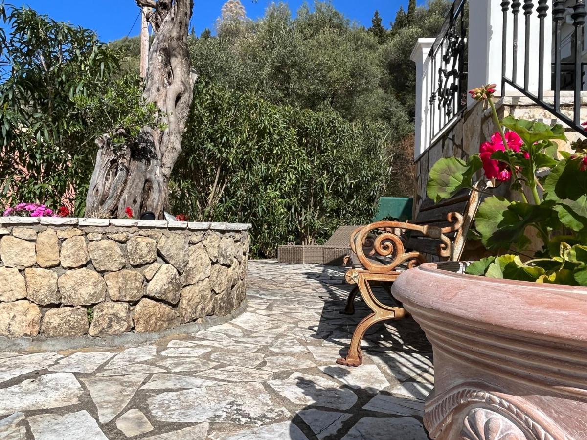 Villa Ampelaki "30 Meters To Beach" 帕莱欧卡斯提撒 外观 照片