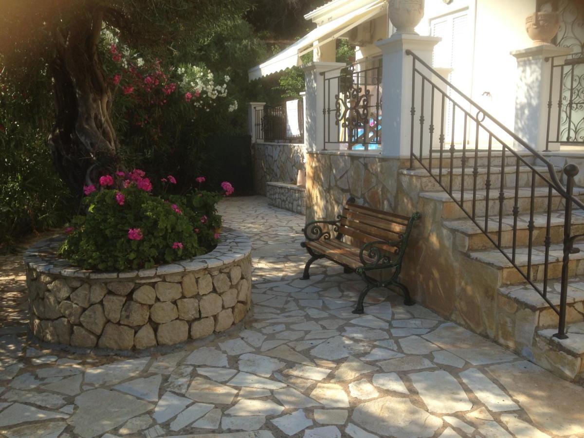Villa Ampelaki "30 Meters To Beach" 帕莱欧卡斯提撒 外观 照片